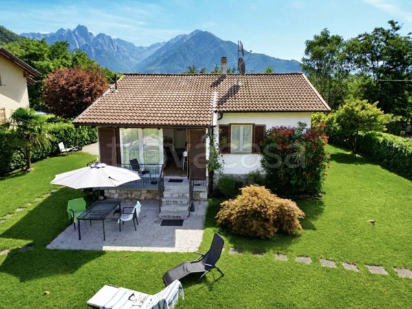 casa indipendente in vendita a Sorico