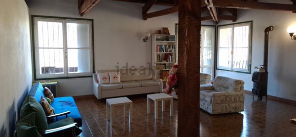 casa indipendente in vendita a Sormano