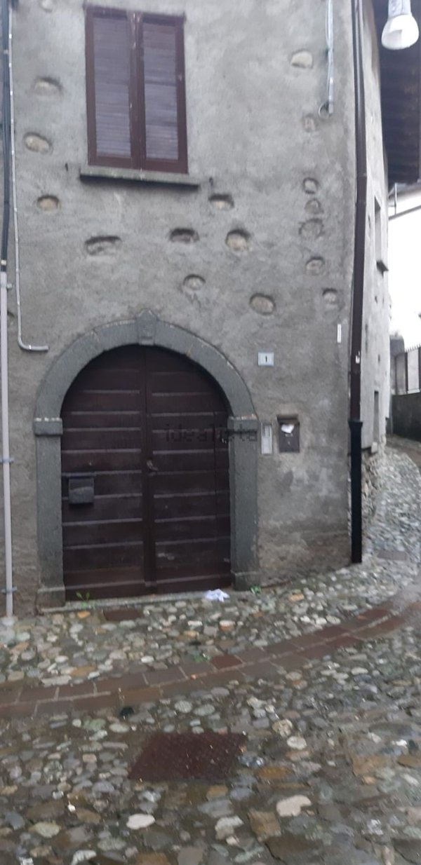 appartamento in vendita a Sormano
