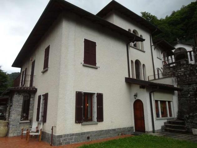 casa indipendente in vendita a Sormano