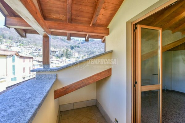 appartamento in vendita a Sormano