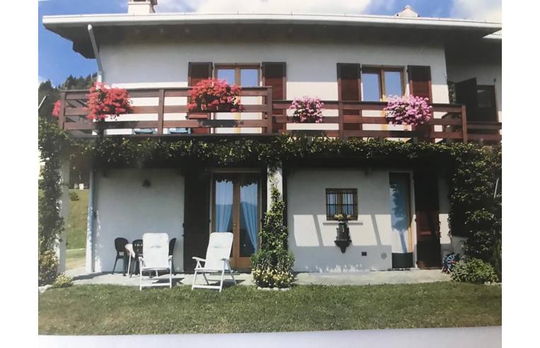 casa indipendente in vendita a Sormano