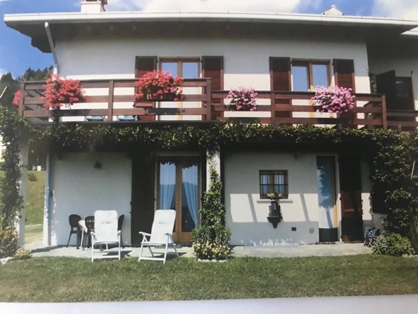 casa indipendente in vendita a Sormano