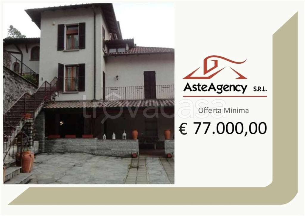 casa indipendente in vendita a Sormano