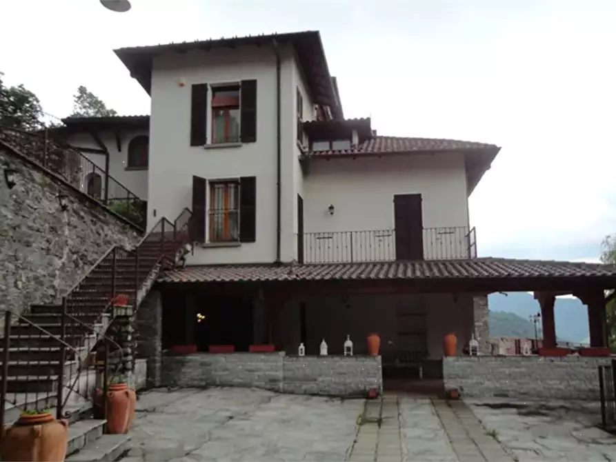 casa indipendente in vendita a Sormano