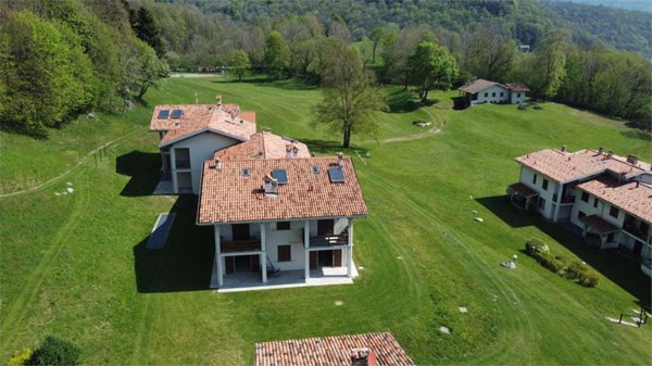 appartamento in vendita a Sormano