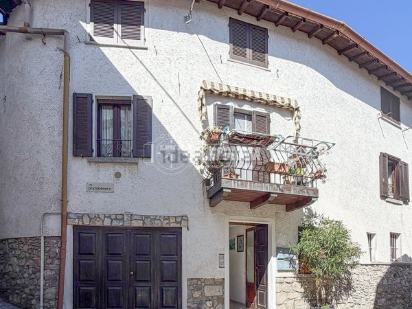 appartamento in vendita a Sormano