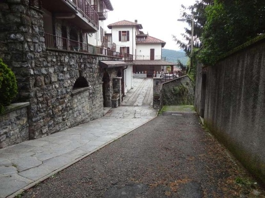 casa indipendente in vendita a Sormano