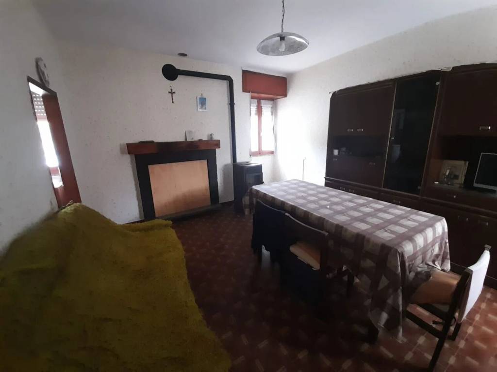 casa indipendente in vendita a Stazzona