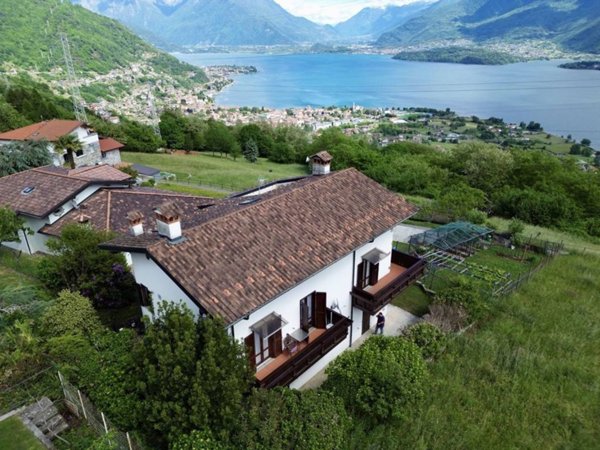 casa indipendente in vendita a Stazzona in zona Loro