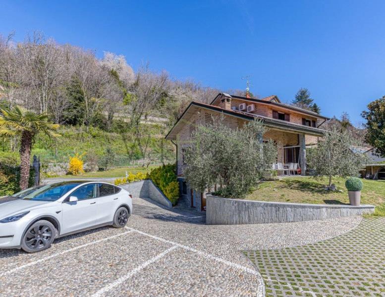 casa indipendente in vendita a Tavernerio