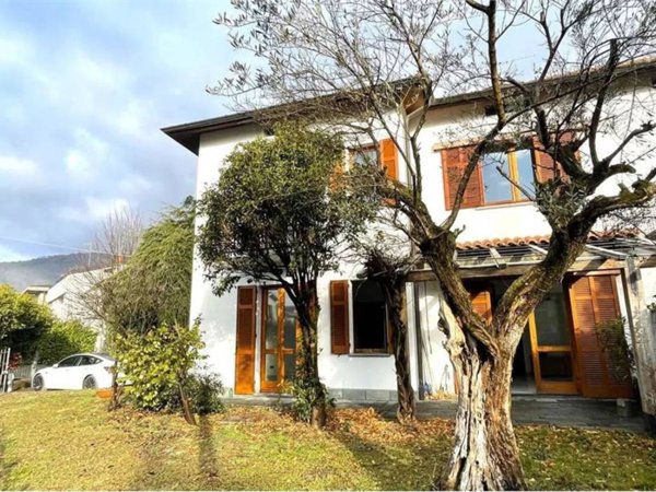 casa indipendente in vendita a Tavernerio