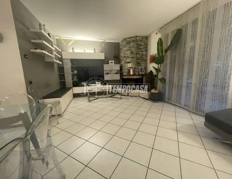 casa indipendente in vendita a Tavernerio in zona Urago