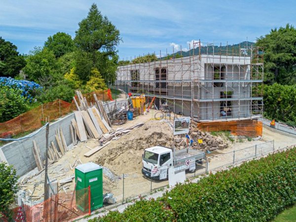 casa indipendente in vendita a Tavernerio in zona Urago