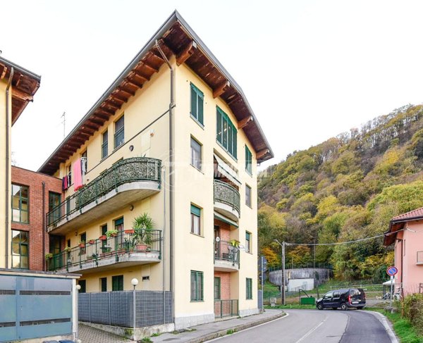 appartamento in vendita a Tavernerio in zona Urago