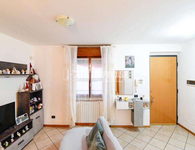 appartamento in vendita a Tavernerio in zona Urago