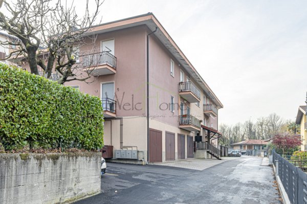 appartamento in vendita a Tavernerio in zona Urago