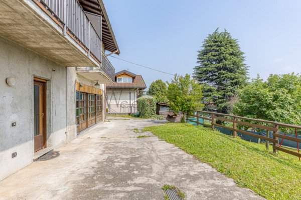 casa indipendente in vendita a Tavernerio in zona Ponzate