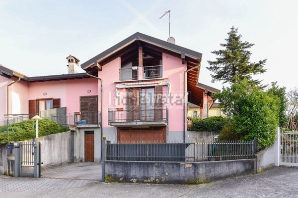casa indipendente in vendita a Tavernerio