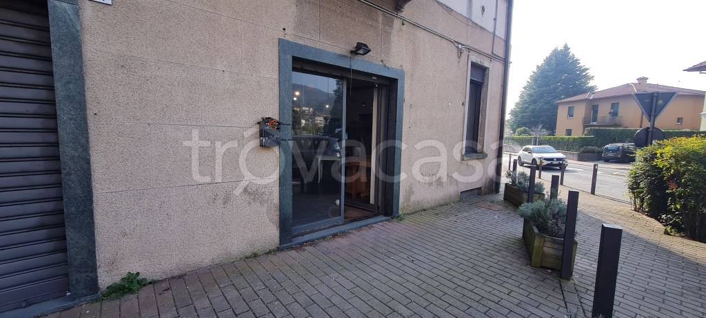 negozio in vendita a Tavernerio