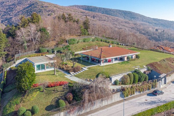 villa in vendita a Tavernerio