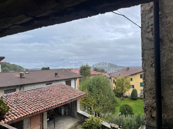 appartamento in vendita a Tavernerio in zona Ponzate