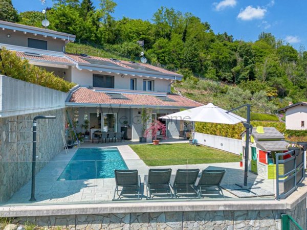 casa indipendente in vendita a Tavernerio in zona Rovascio