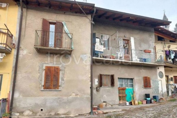 appartamento in vendita a Tavernerio in zona Urago