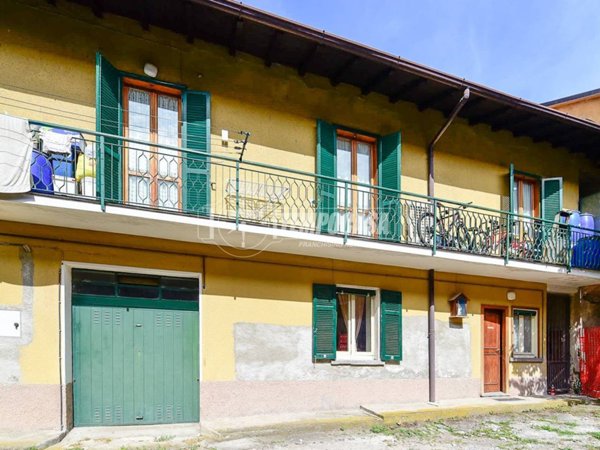 appartamento in vendita a Tavernerio in zona Urago