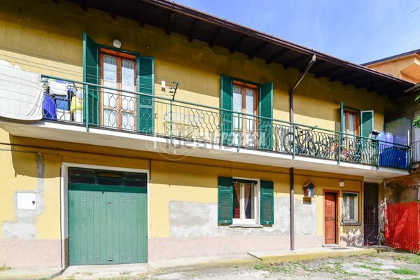 appartamento in vendita a Tavernerio in zona Urago