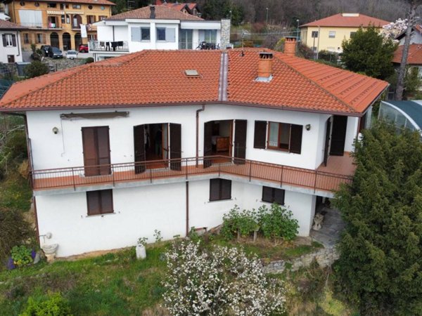 casa indipendente in vendita a Tavernerio in zona Urago