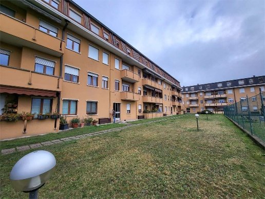 appartamento in vendita a Tavernerio in zona Urago