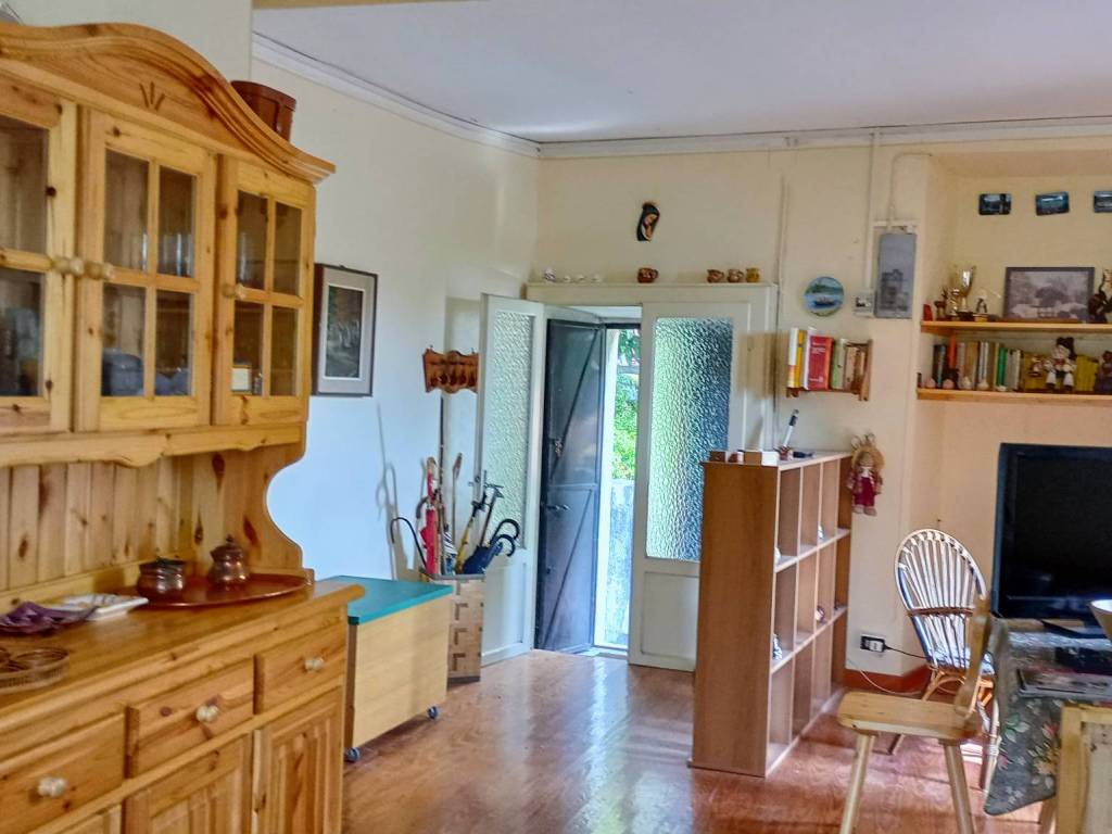 casa indipendente in vendita a Torno