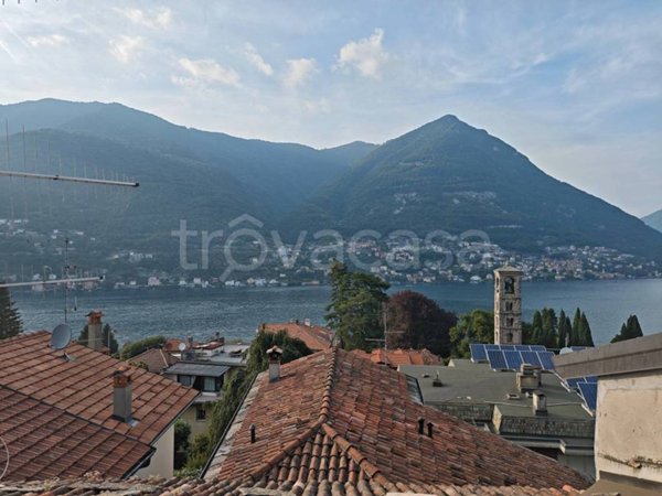 casa indipendente in vendita a Torno