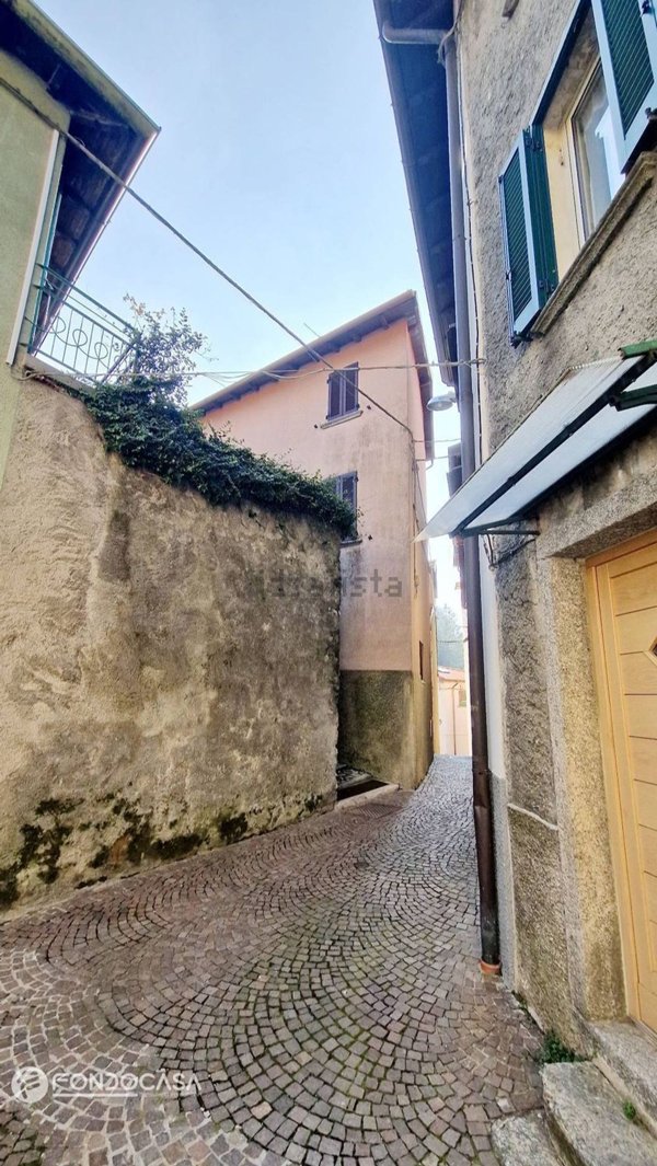 casa indipendente in vendita a Torno