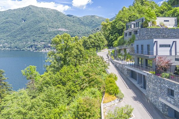 casa indipendente in vendita a Torno