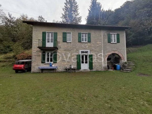 casa indipendente in vendita a Torno