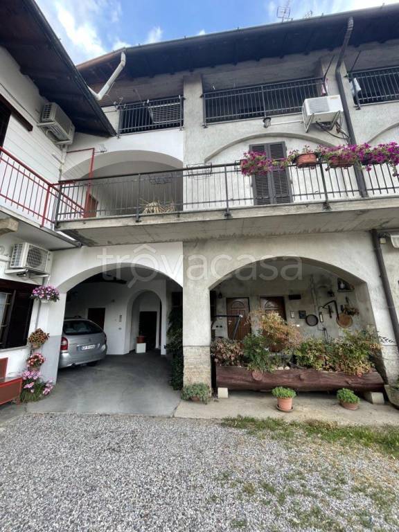 appartamento in vendita a Turate in zona Piatti