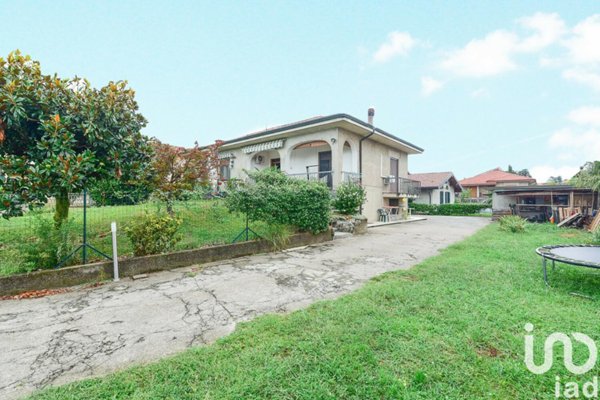 casa indipendente in vendita a Turate in zona Fagnana