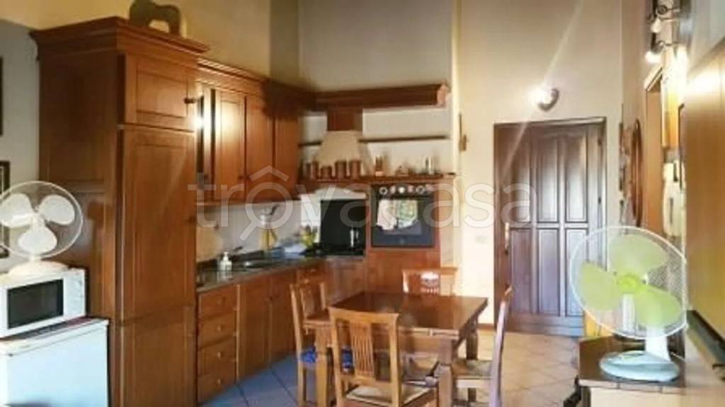 appartamento in vendita a Turate in zona Piatti