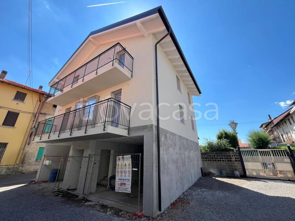 appartamento in vendita a Turate