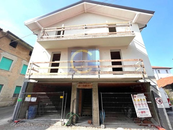 appartamento in vendita a Turate