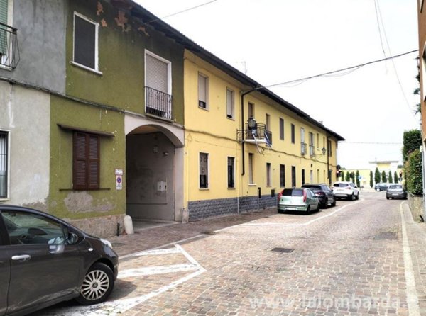 appartamento in vendita a Turate