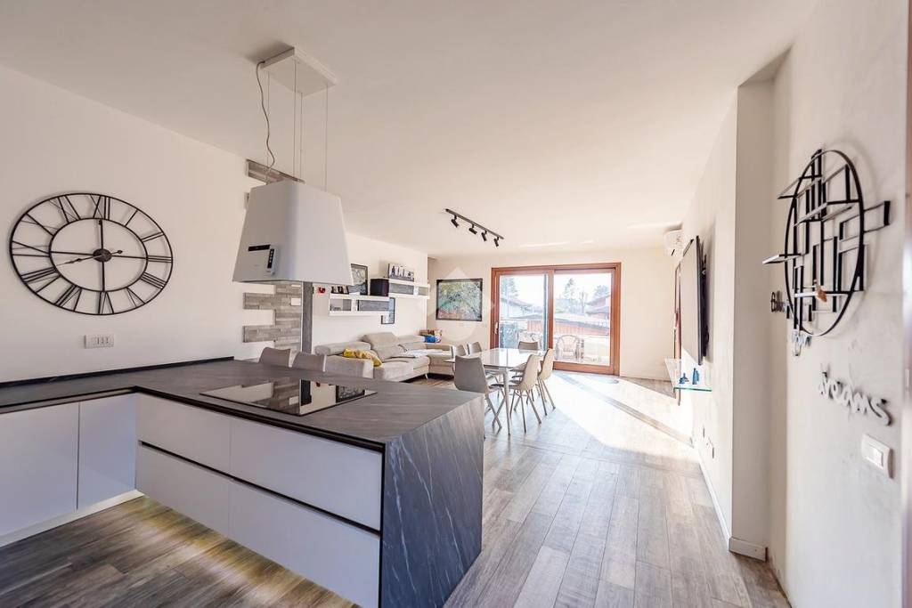 appartamento in vendita a Turate
