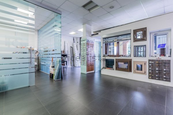 ufficio in vendita a Turate