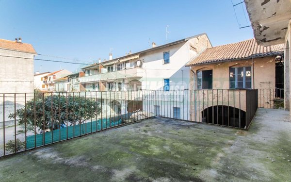 appartamento in vendita a Turate