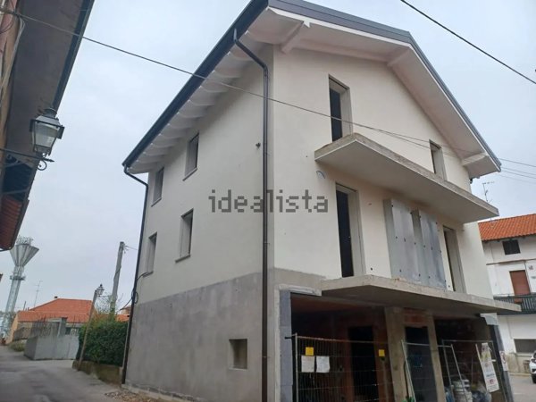 appartamento in vendita a Turate