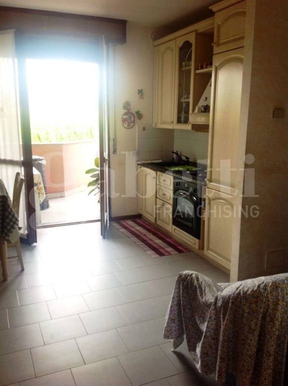 appartamento in vendita a Turate in zona Fagnana