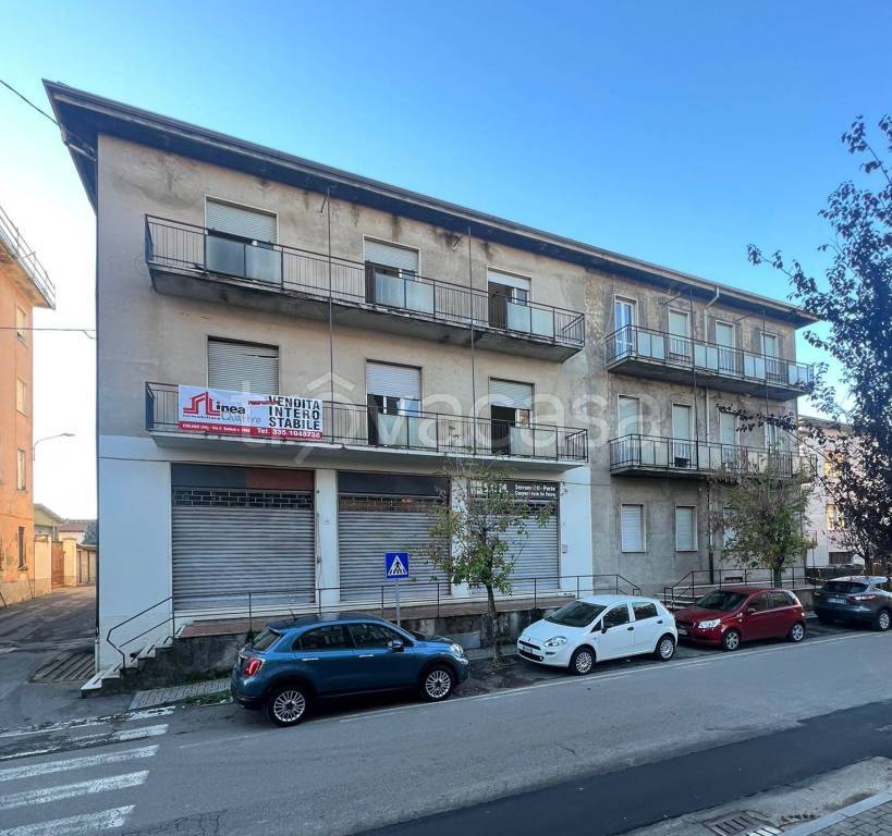 negozio in vendita a Turate