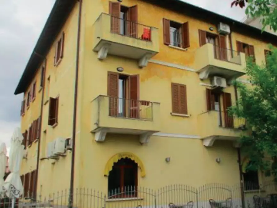 negozio in vendita a Turate